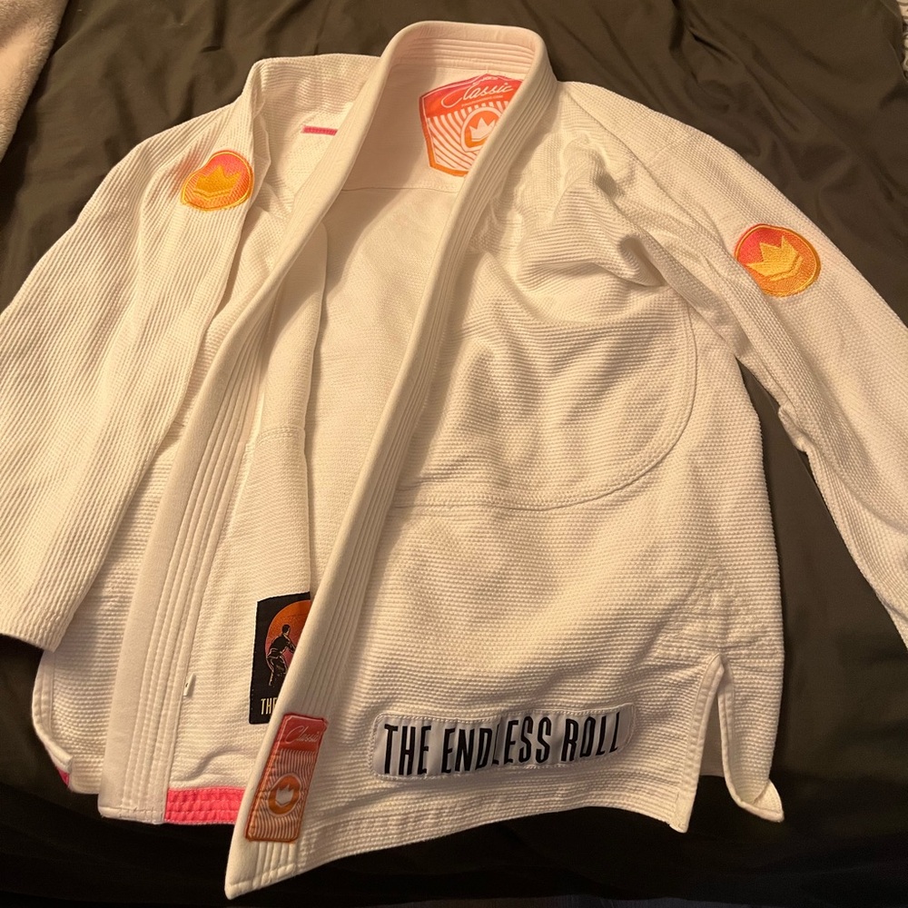 Jiu jitsu Kingz limited edition “Endless Roll” gi in white. A2
